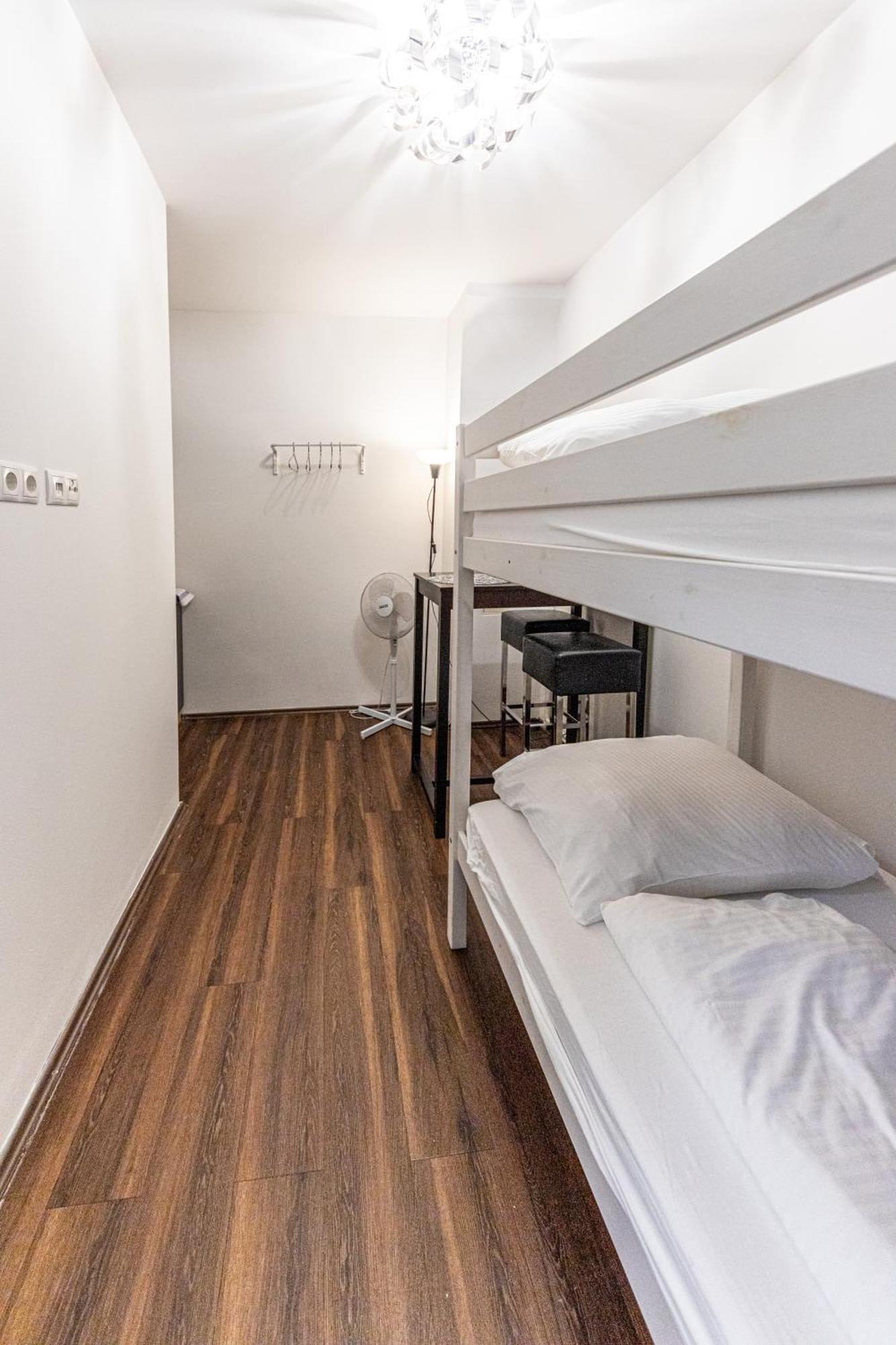 Central & Affordable By Jr City Apartments Wien Eksteriør billede